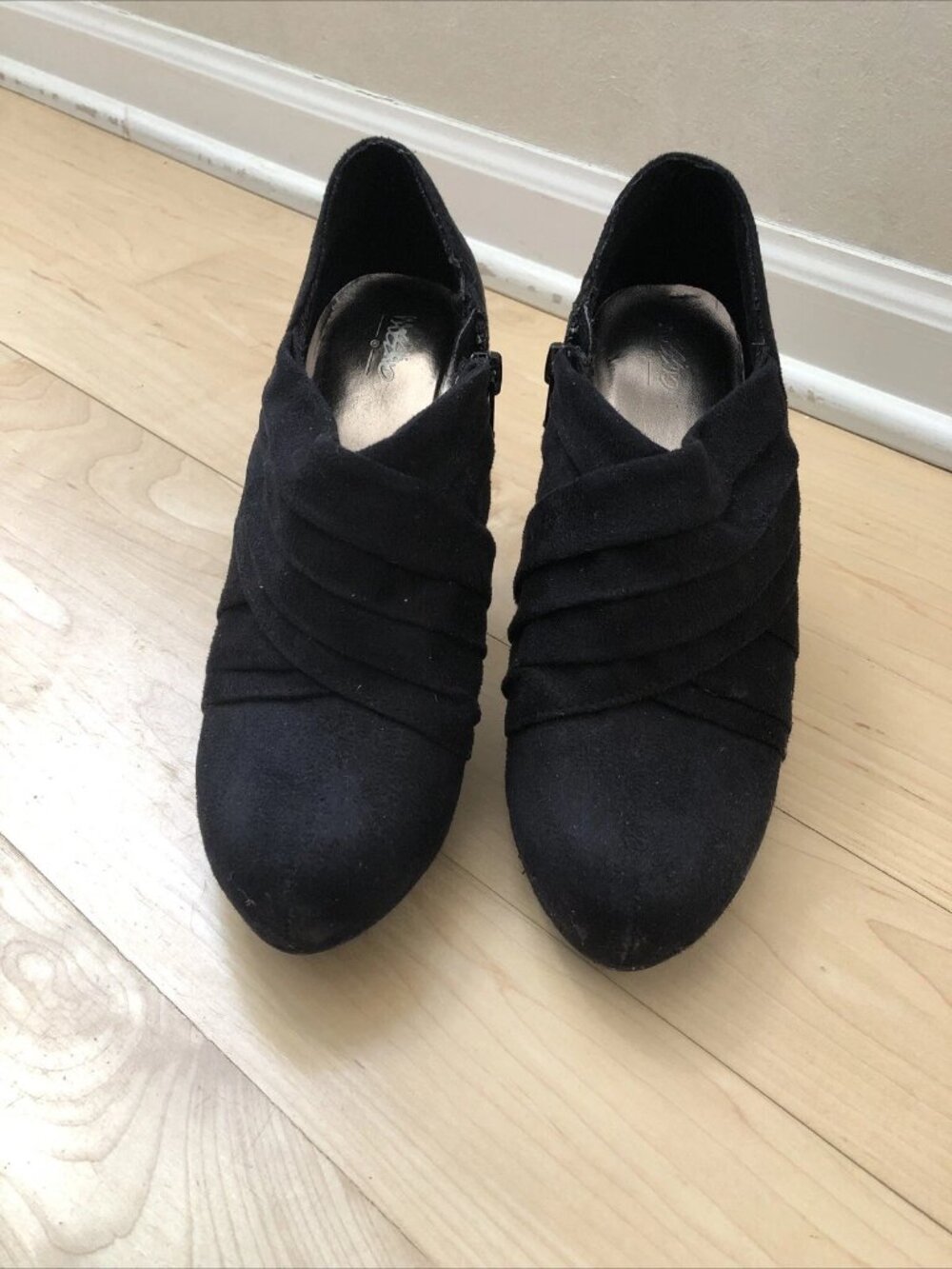 Mossimo Black Faux Suede High Heel Ankle Booties Size 5 1/2 in Original Box
